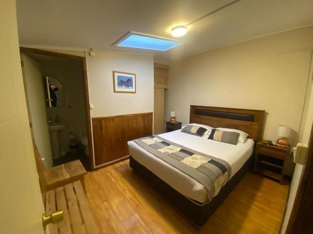 Hostal Reymer Patagonia Пуэрто-Наталес Экстерьер фото