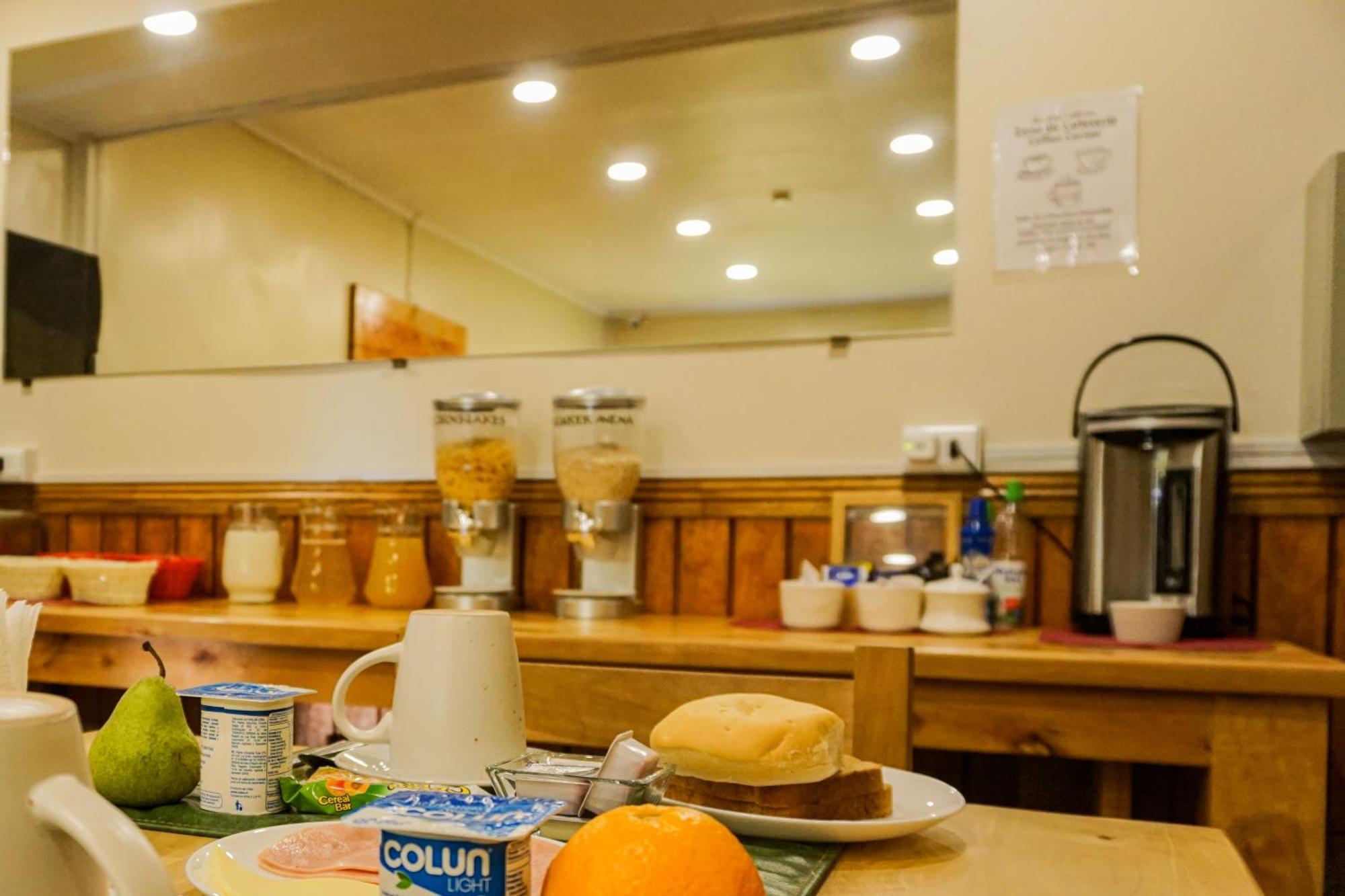 Hostal Reymer Patagonia Пуэрто-Наталес Экстерьер фото