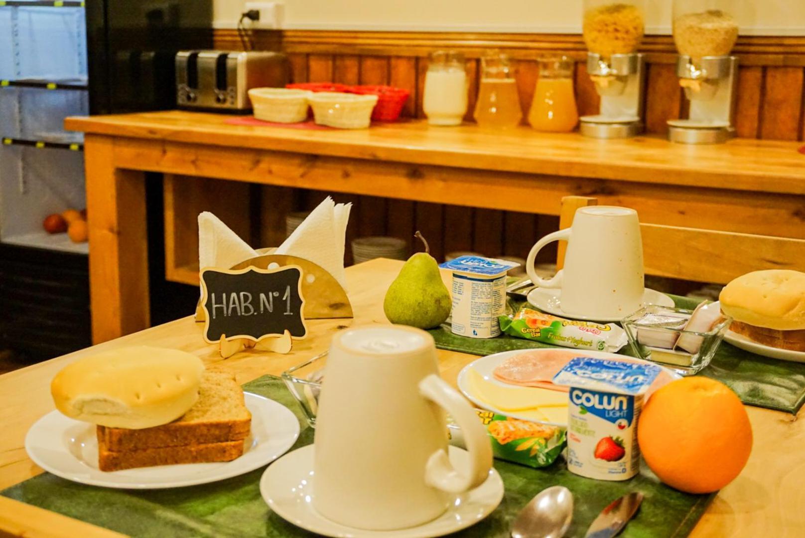 Hostal Reymer Patagonia Пуэрто-Наталес Экстерьер фото
